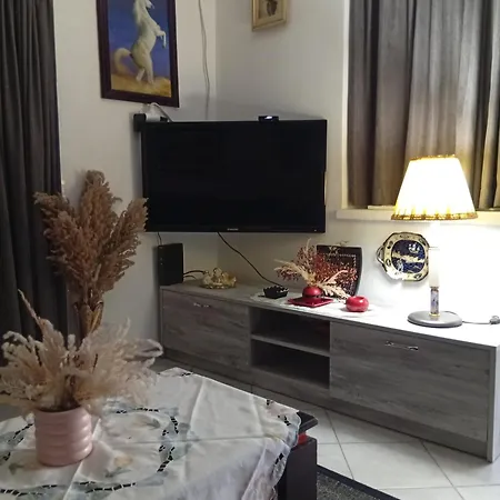 Relax In A Cozzy Flat Apartment Tirana